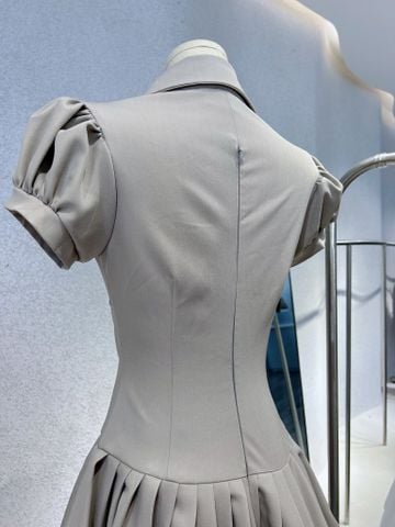 Đầm sơ mi đính nút xếp li dáng xoè (G24)