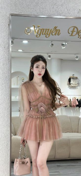 Đầm voan bèo đính hoa hồng (T59)