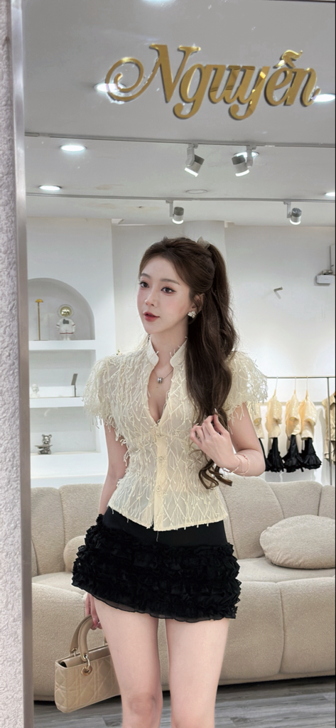 Áo tay bồng cổ V phối lưới tua rua (P52)