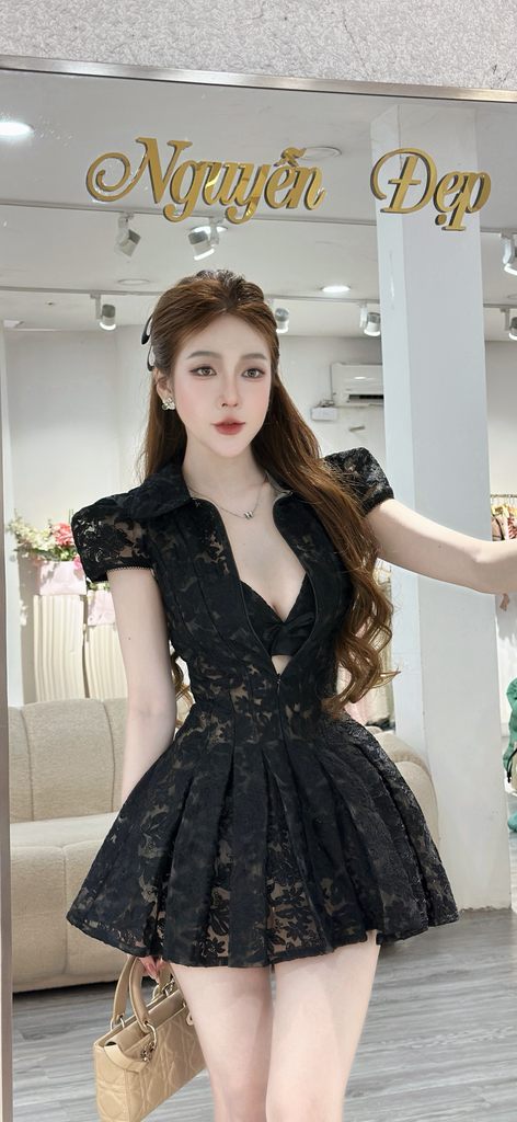 Đầm ren cổ vest tay phồng phối bra bên trong (U41)