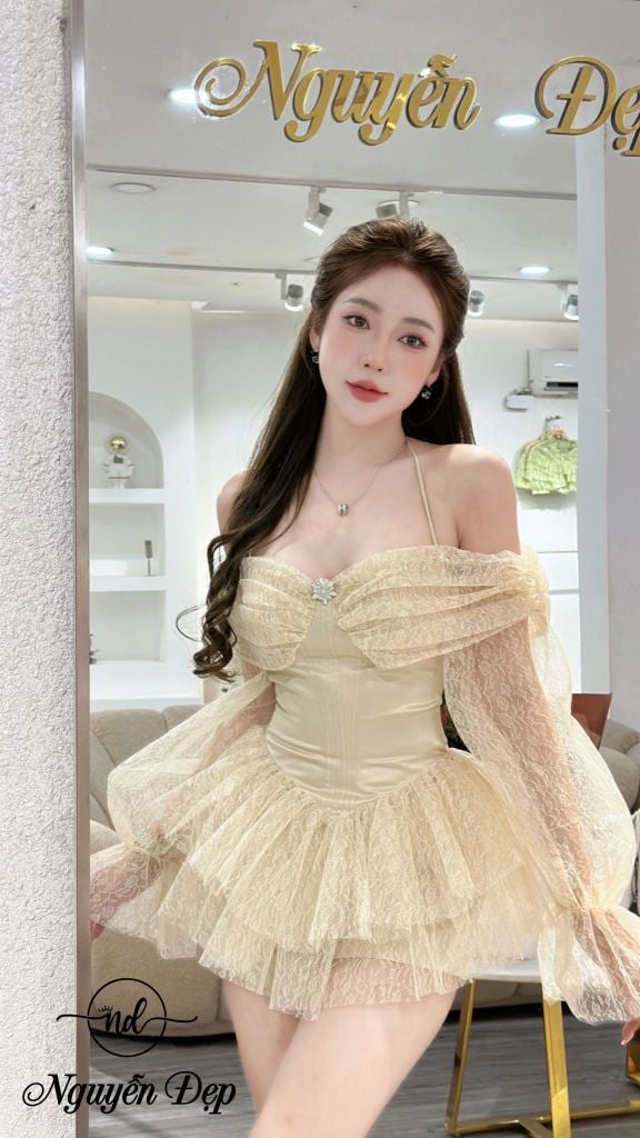 Set áo ren lưới hoa phối quần tacta (L47)