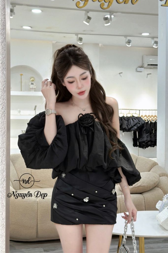 Set Áo Trễ Vai Bèo Hoa Phối Chân Váy Ôm (O56)