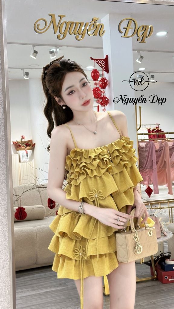 Đầm babydoll 2 dây tầng bèo phối quần short (O68)