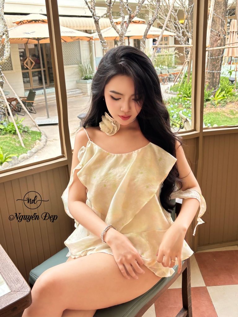 Đầm Tơ Hai Dây Trắng Nhẹ Dáng Rủ (P23)