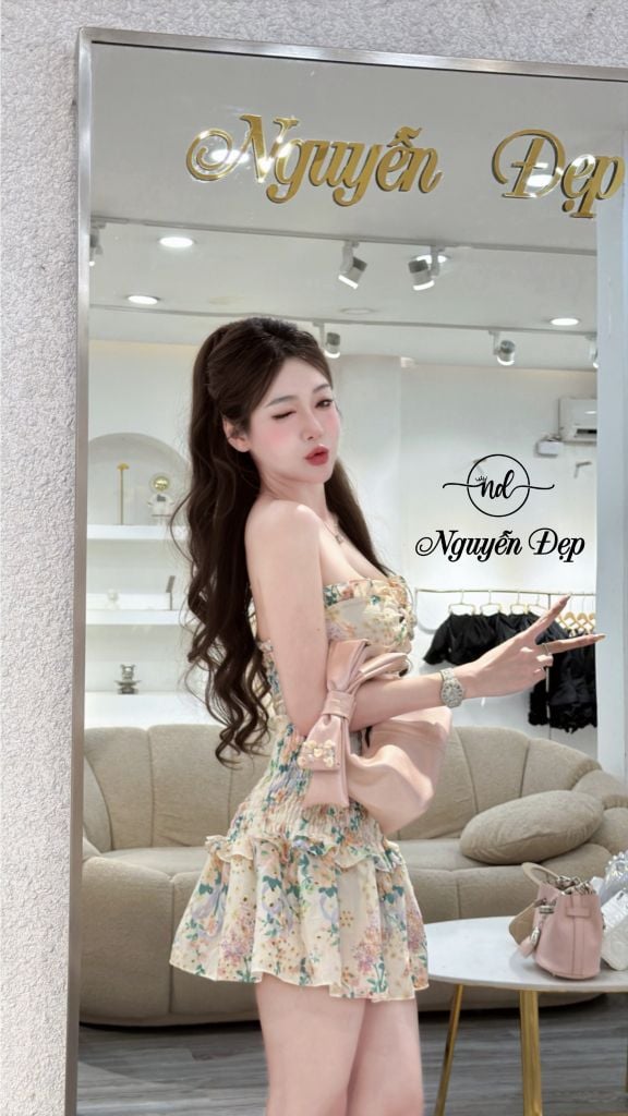 Đầm cúp thêu hoa nhún eo (P46)