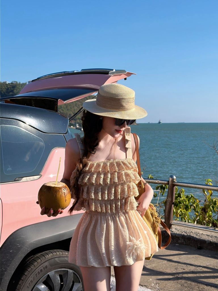 Set áo ren xếp tầng phối chân váy bí kim sa (Q08)