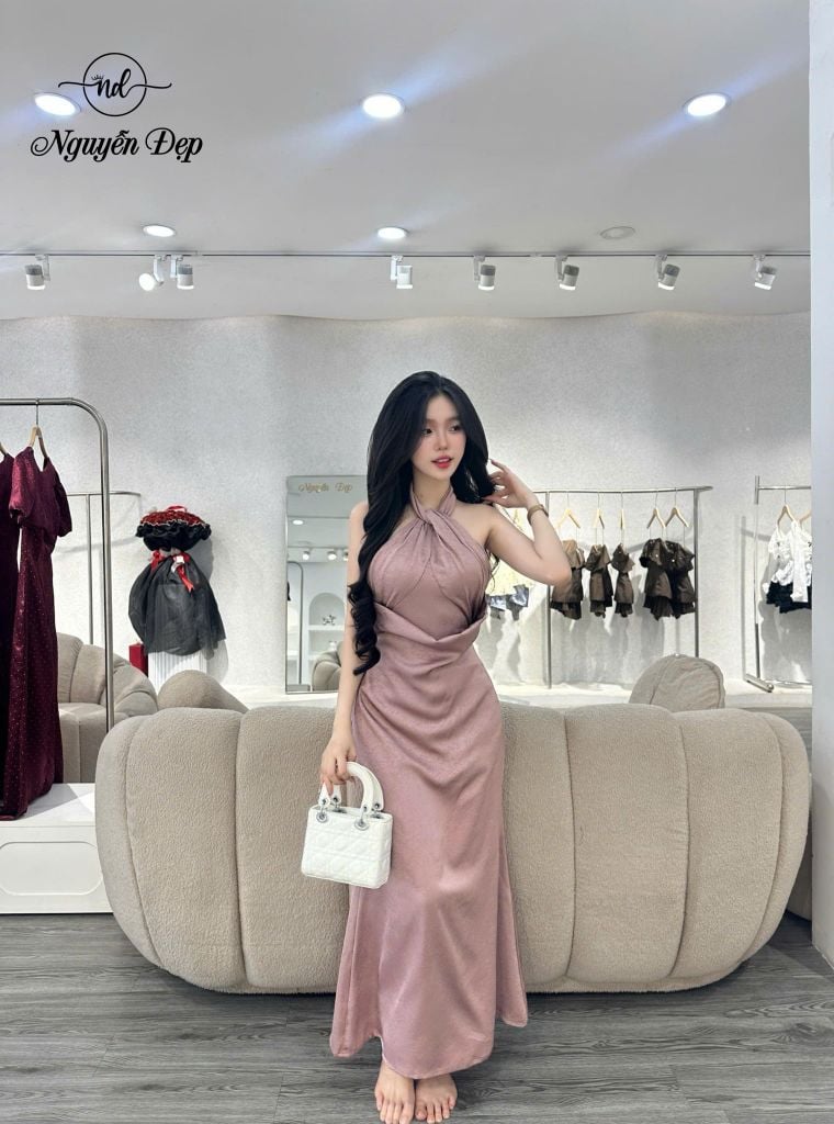 Đầm Dài Cổ Yếm Xếp Ly Vắt Chéo Ôm Dáng (Q25)
