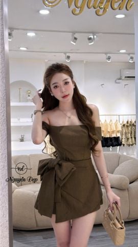 Set áo bẹt vai phối chân váy nơ to (Q42)
