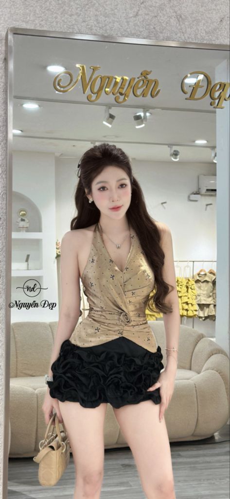 Áo cổ yếm xếp ly ôm eo (Q46)