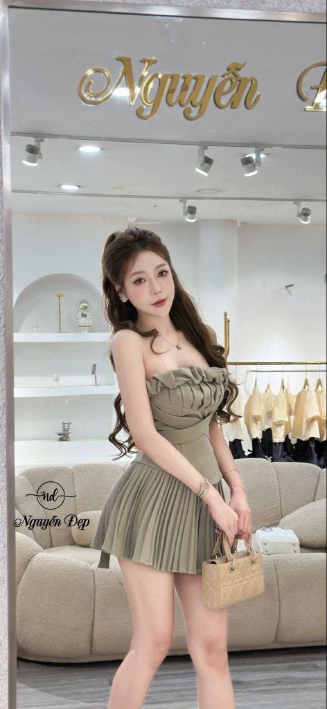 Set áo cúp ngực bèo nhún phối chân váy xếp ly dáng xòe (Q74)