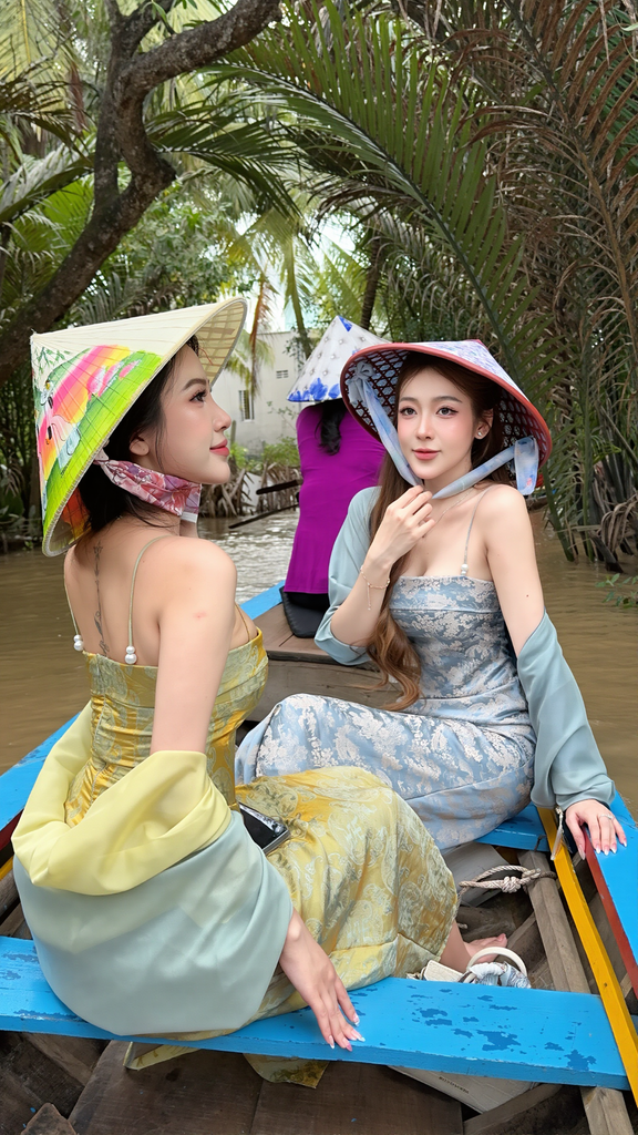 Đầm Hai Dây Kèm Choàng Voan (U71)