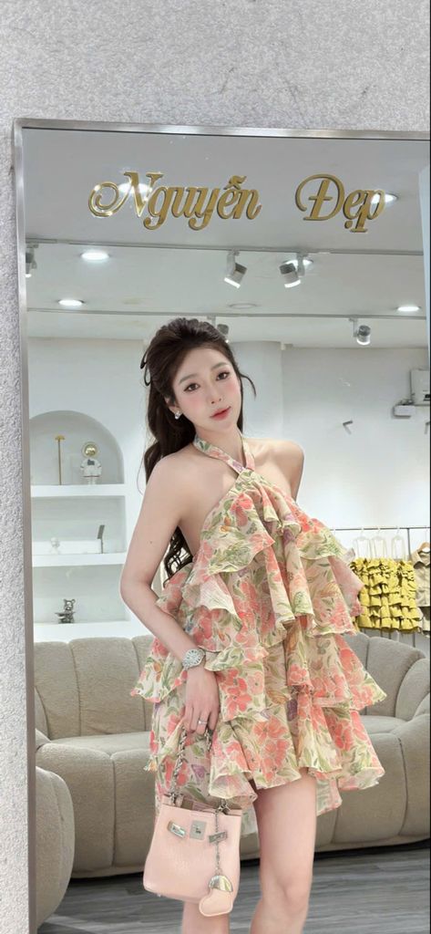 Đầm cổ yếm xếp tầng bèo dáng suông (R06)