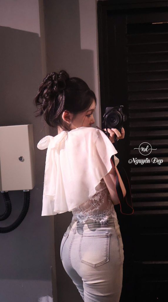 Áo ren phối lưới và choàng voan tơ (S11)