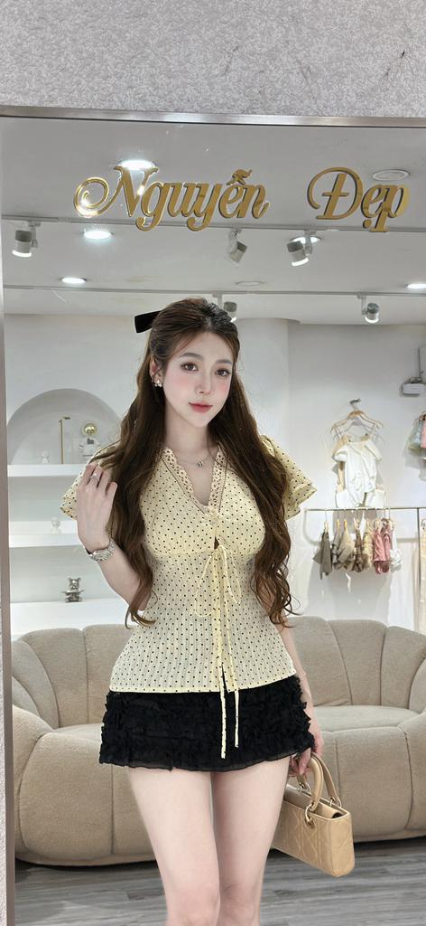 Set áo cổ V chấm bi phối chân váy bèo tầng (S67)