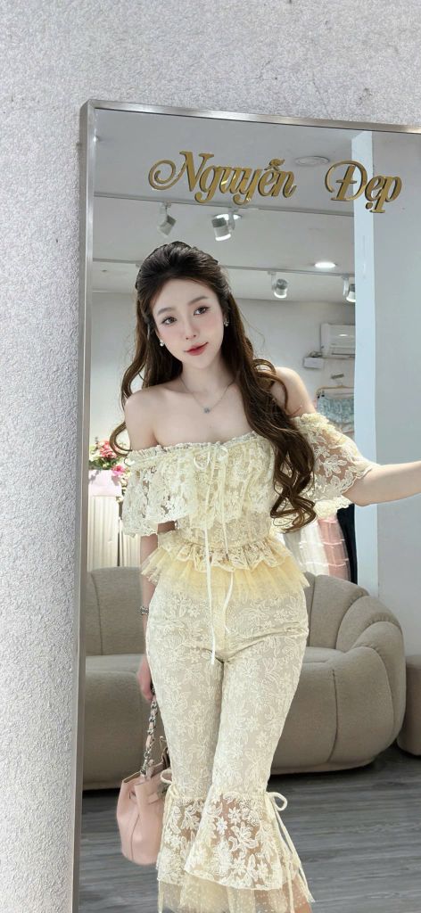Set áo trễ vai bèo nhún phối quần ống loe (T13)