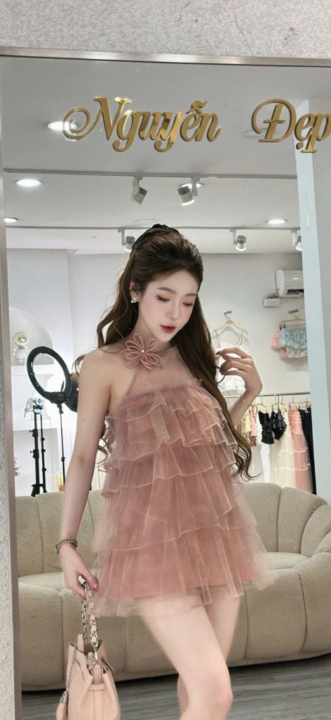 Đầm Cổ Yếm Phối Lưới Bèo Tầng (T31)