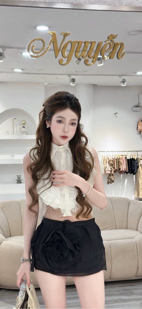 Set áo cổ sơ mi bèo và chân váy hoa (U15)