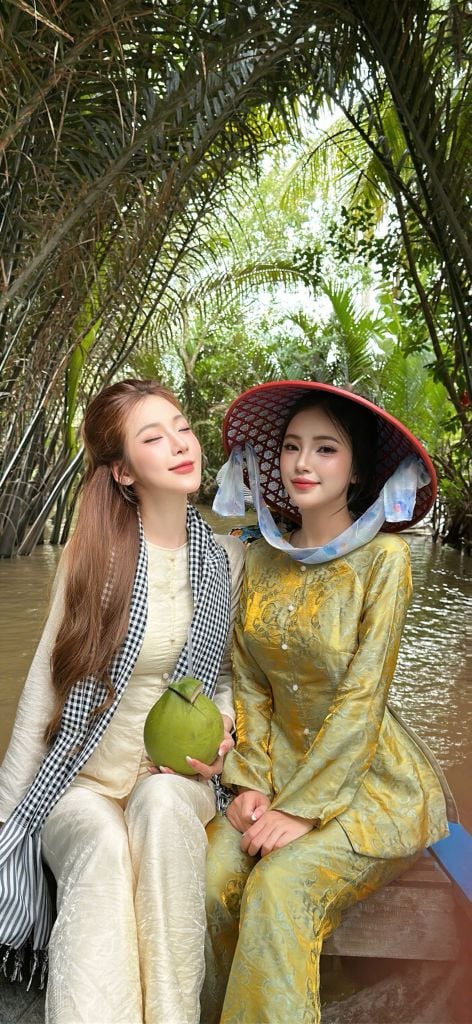 Set Áo Suông Tay Dài Quần Ống Rộng (U74)