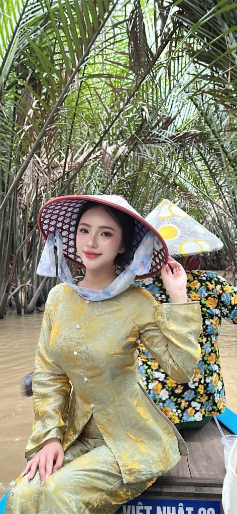 Set Áo Suông Tay Dài Quần Ống Rộng (U74)