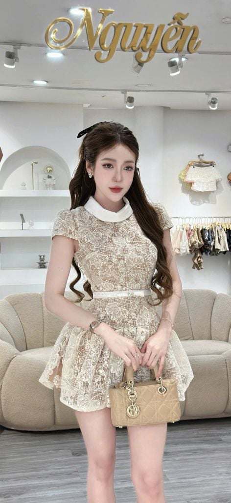 Đầm Ren Hoa Tay Ngắn Dáng Xòe Chiết Eo (U82)