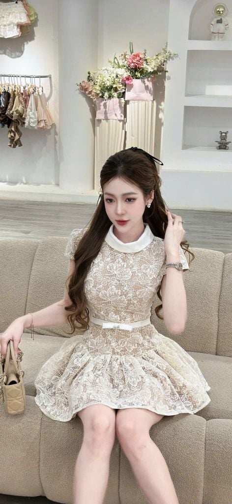 Đầm Ren Hoa Tay Ngắn Dáng Xòe Chiết Eo (U82)