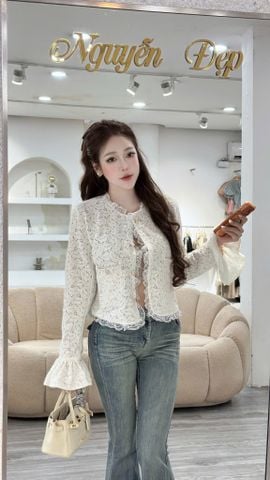 Áo Khoác Cổ Tròn Ren Hoa Tay Loe (W52)