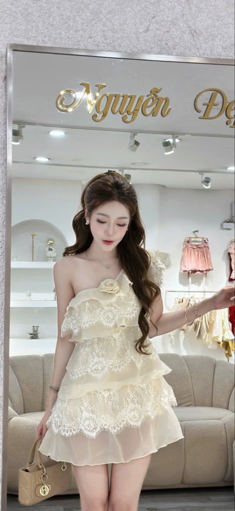 Đầm lệch vai phối ren tầng (S10)