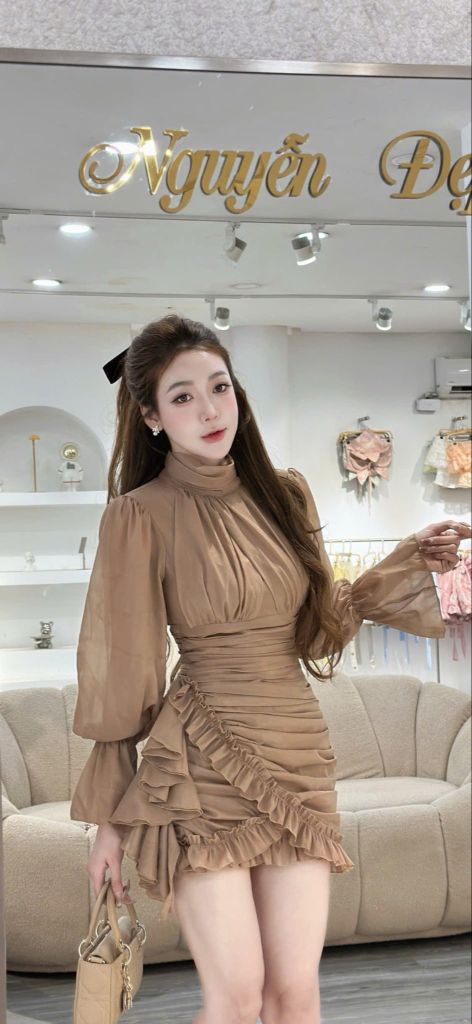 Đầm body voan tay dài phối bèo tầng (R60)