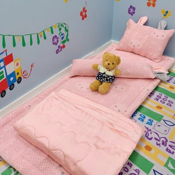 Set Ngủ Băng Lạnh Cho Bé Đi Học Judy Drap (Nệm, Mền, Gối Nằm & Ôm)