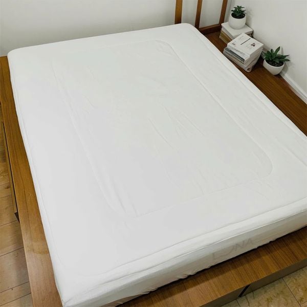 Bảo Vệ Nệm Chần Bông Microfiber Judy Drap