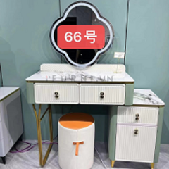 Bàn Trang Điểm Maven #66