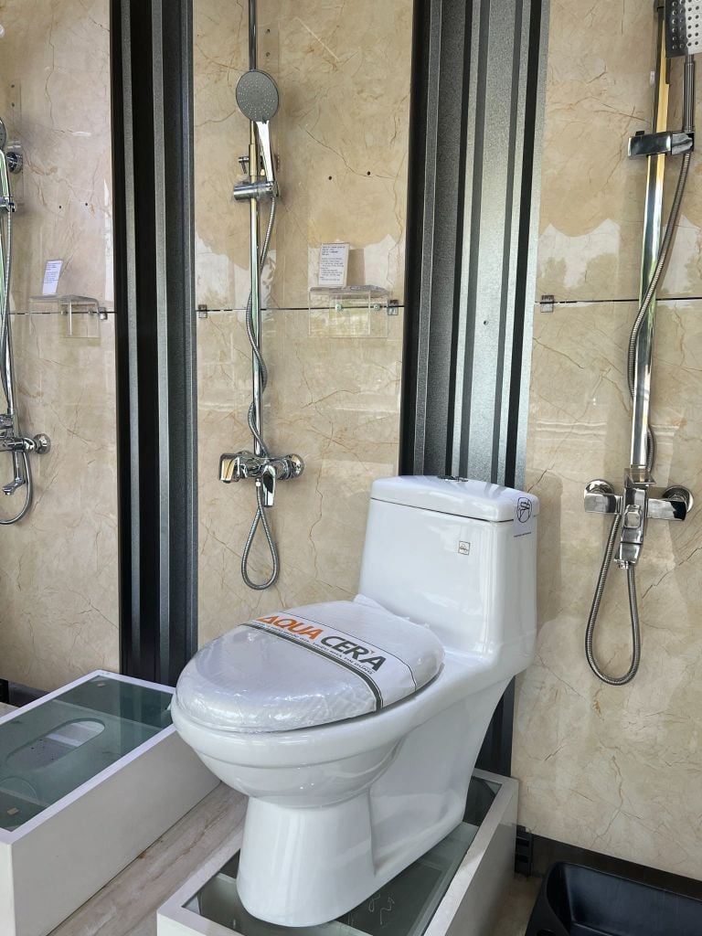 BỒN CẦU LIỀN KHỐI - 07