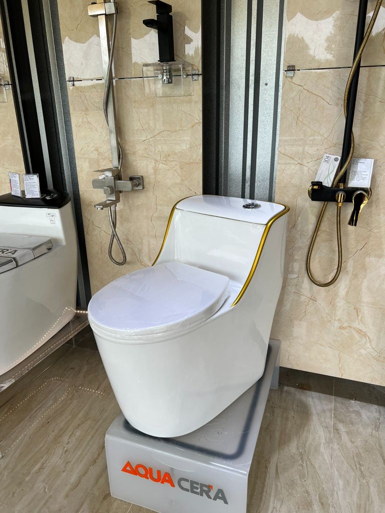 BỒN CẦU LIỀN KHỐI TRẮNG - VIỀN VÀNG - CM04