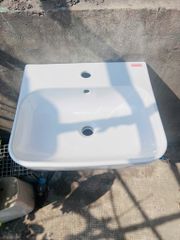 LAVABO TREO TƯỜNG - LA09