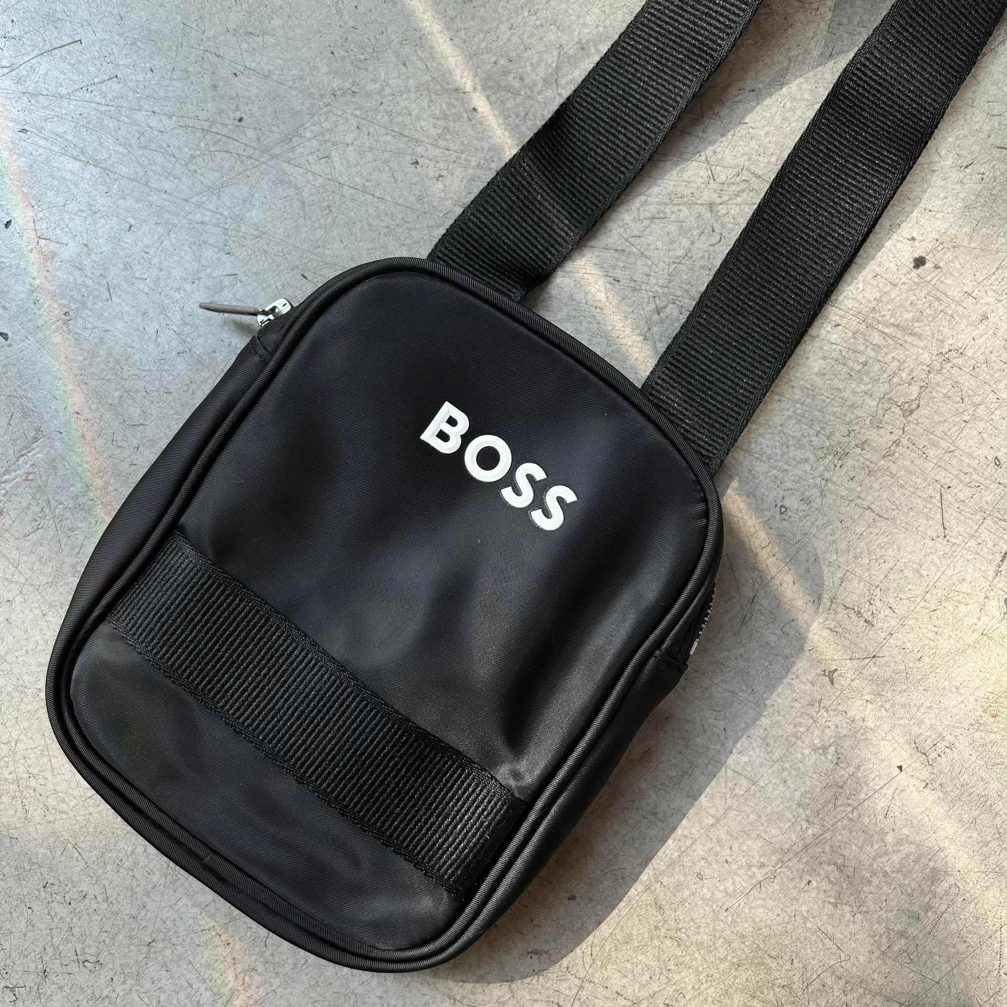  TÚI ĐEO CHÉO BOSS 