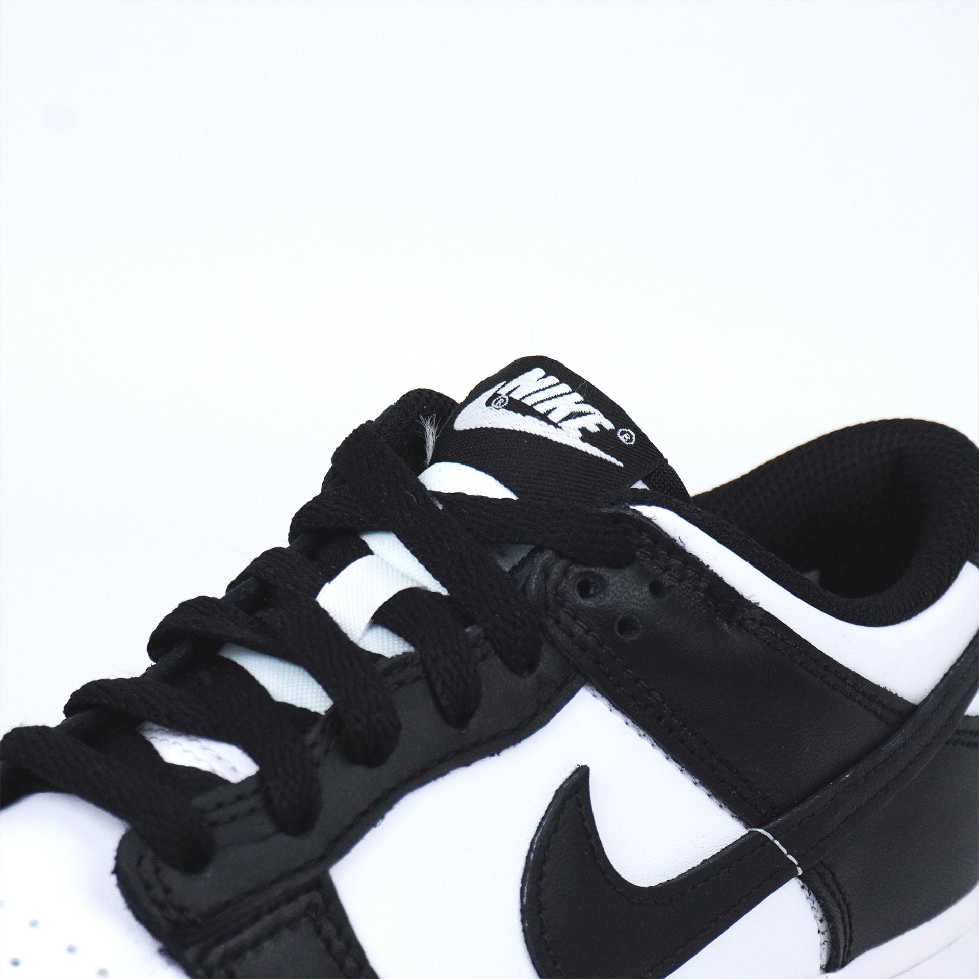  GIÀY NIKE DUNK LOW RETRO W/B ' PANDA ' CW1590 - 100 