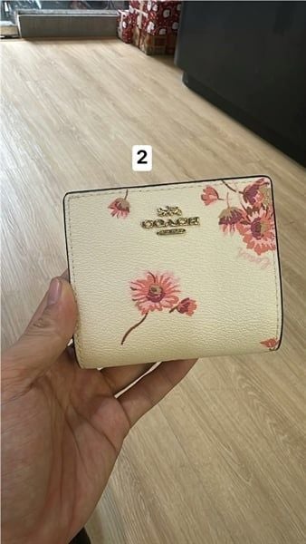  Ví Coach Bifold With Signature Floral Print Mini Wallet Beige Multi 