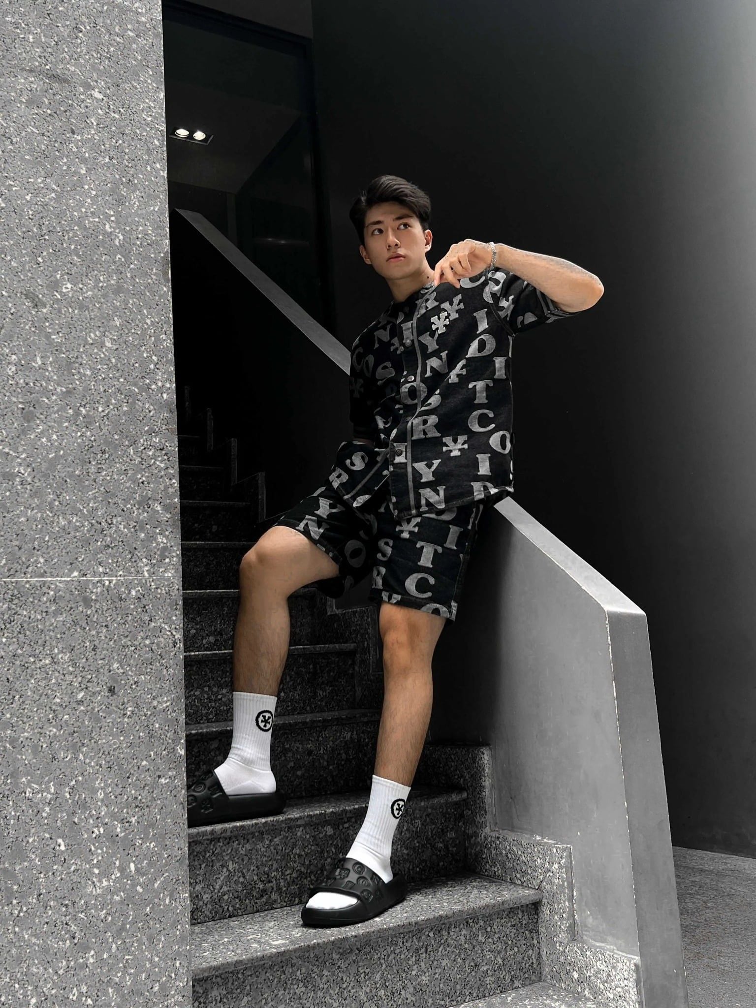  Áo Sơ Mi Letters Monogram Denim Jersey Shirt 