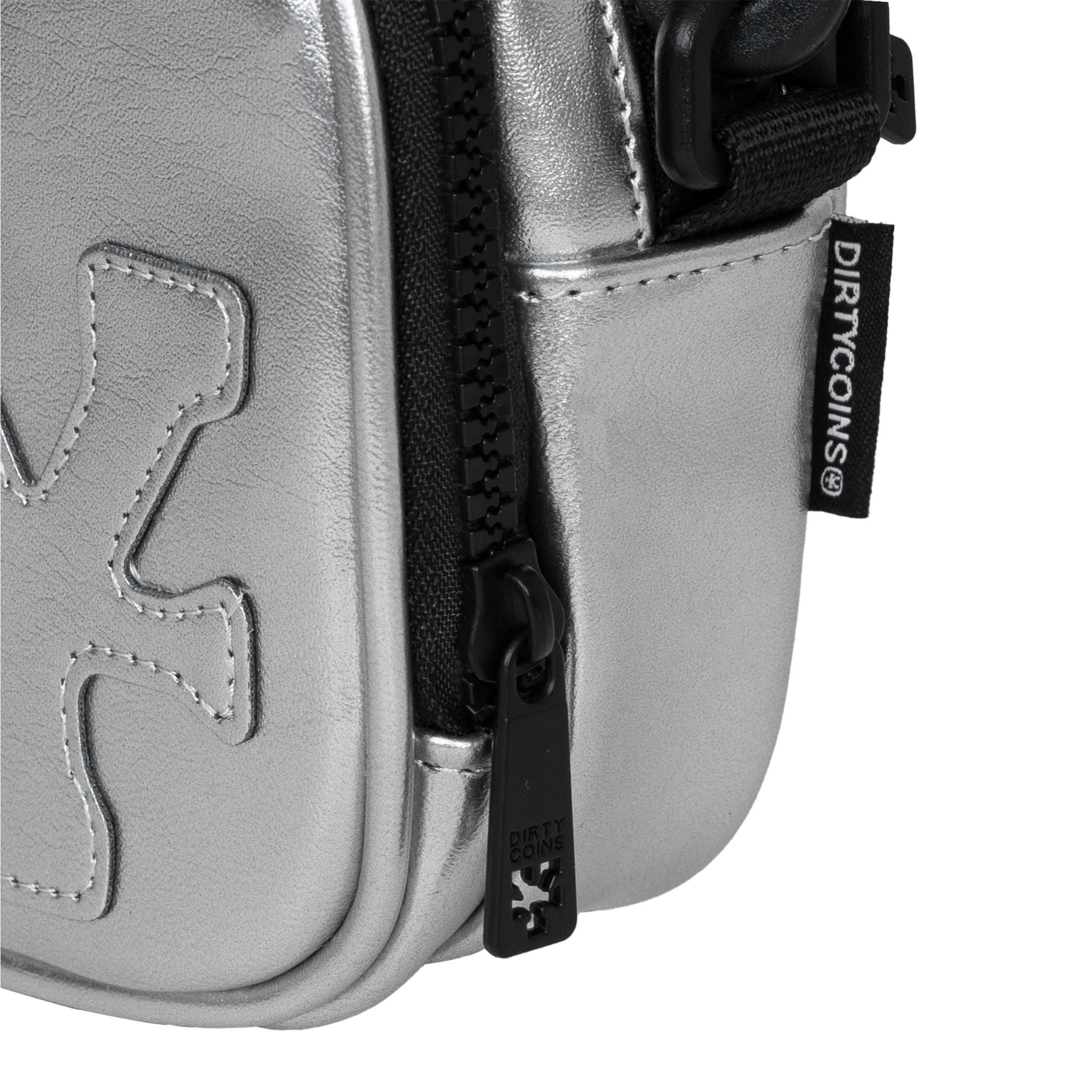  Túi Chéo Crossbody Bag Logo Patches 