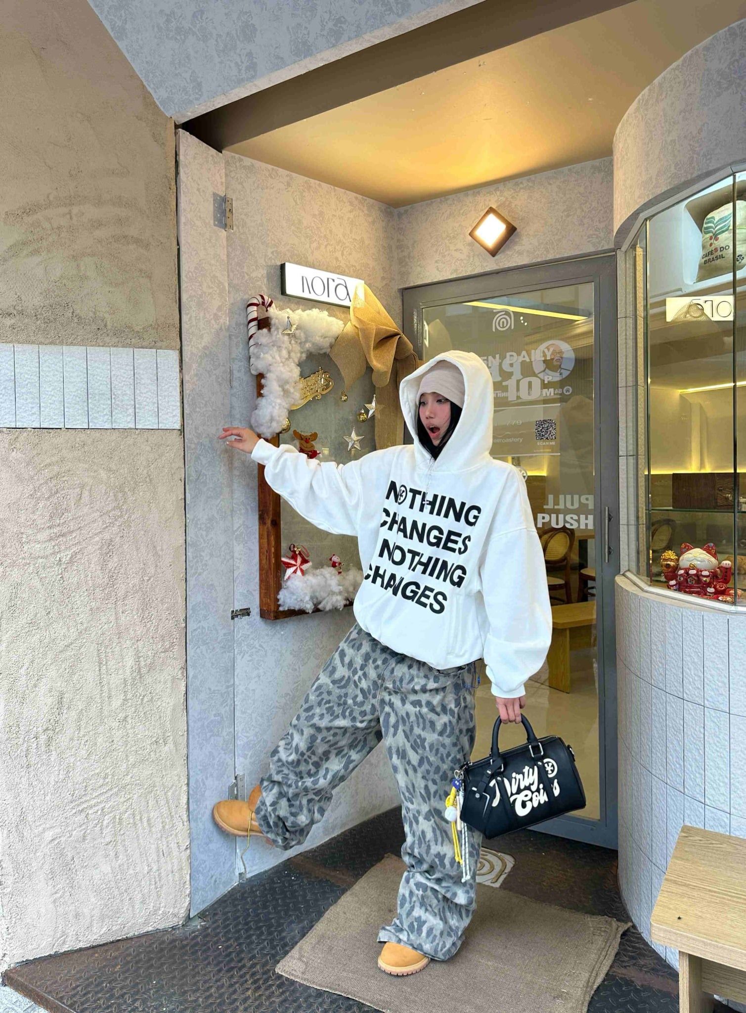  Áo khoác Hoodie Oversize Nothing Changes 