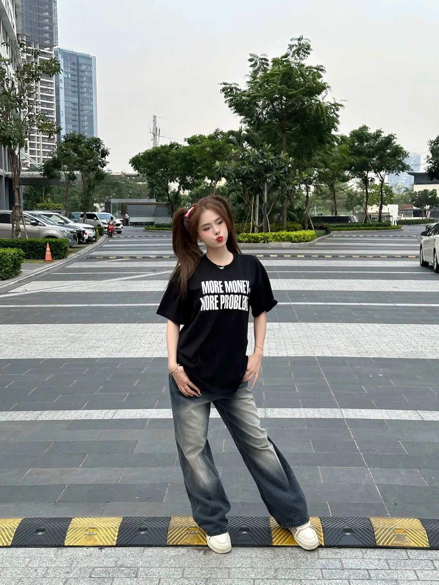  Áo thun More Money More Problems T-shirt 