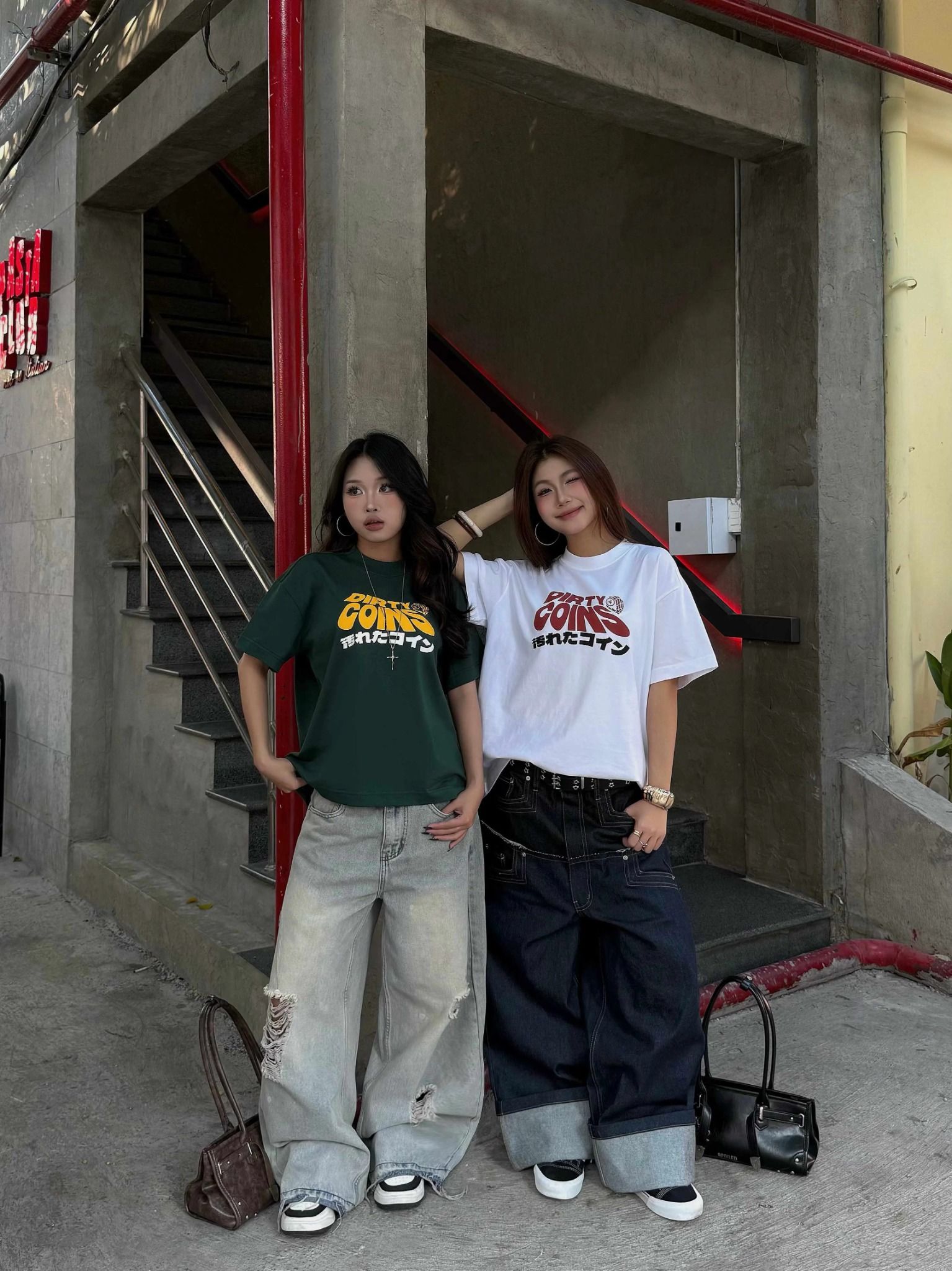  Áo thun Regular Boxy DC Wavy Logo 