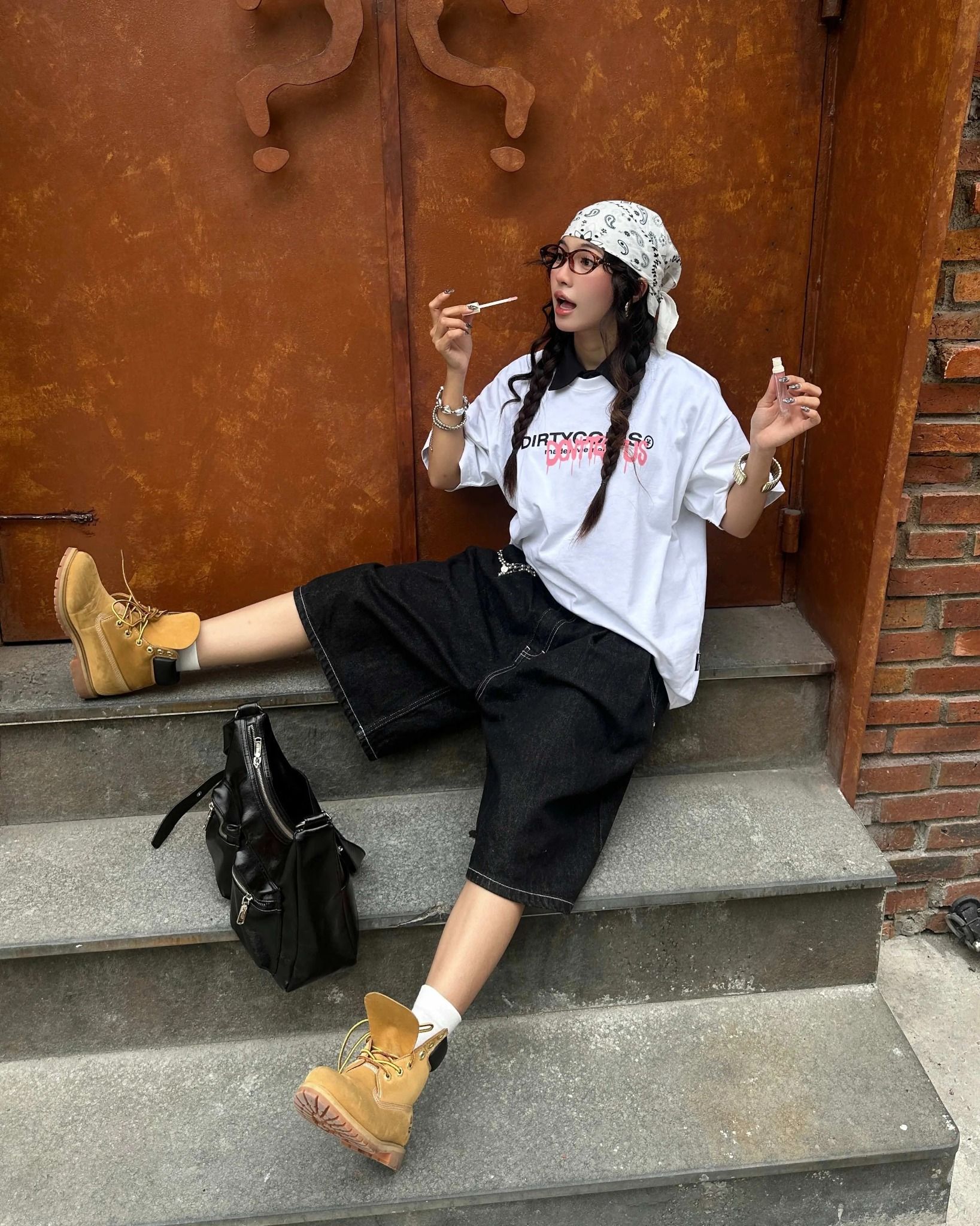  Áo thun DirtyCoins Spray Logo T-Shirt 