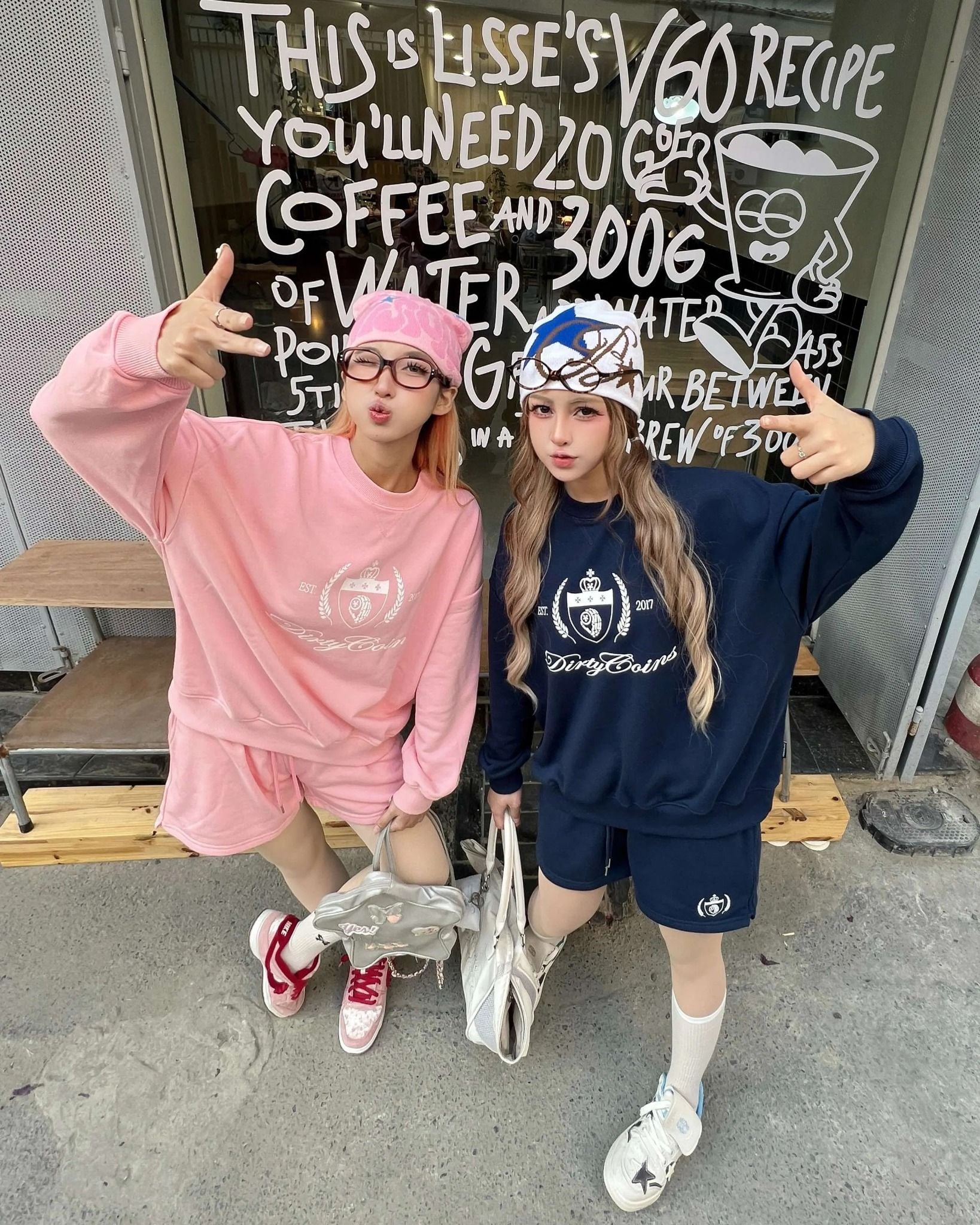  Áo khoác Sweatshirt Academy Script 