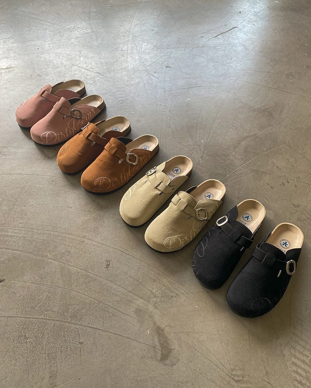  Dép Boston Mules DirtyCoins Script 