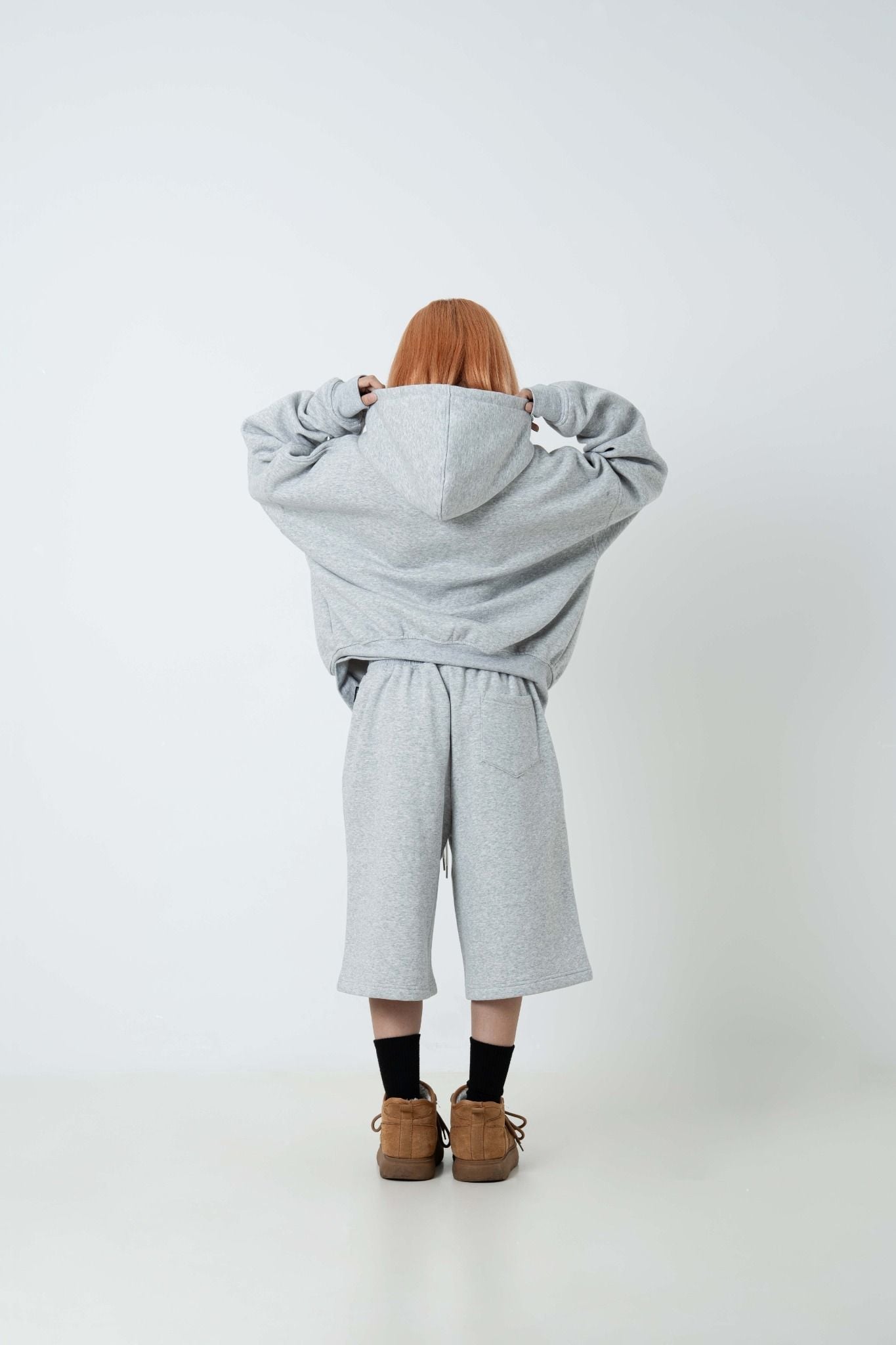  Quần ngắn Sweatshorts Baggy Logo Patched 