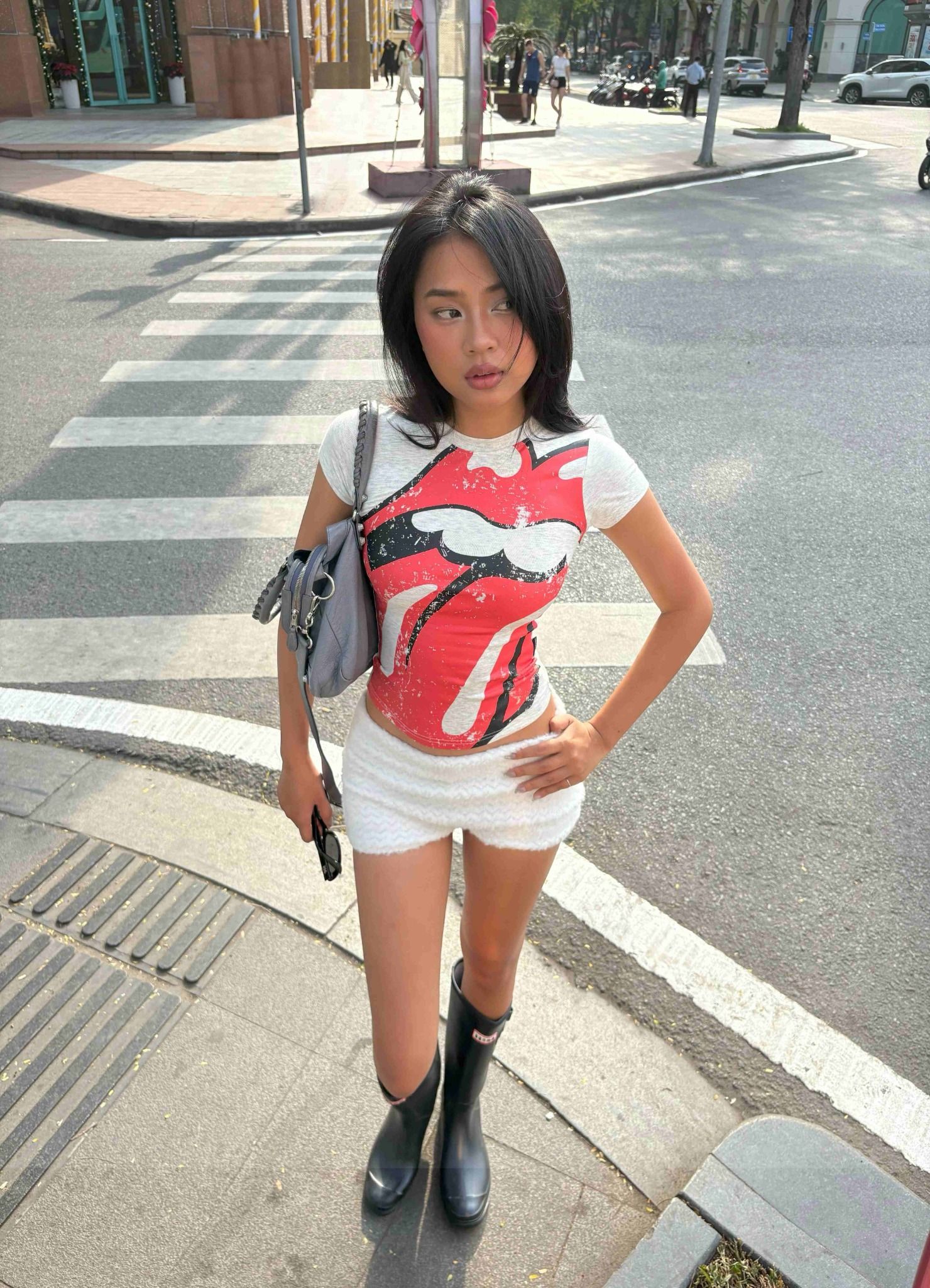  Áo Thun Fitted Baby Tee DCxRS Loud Tongue 