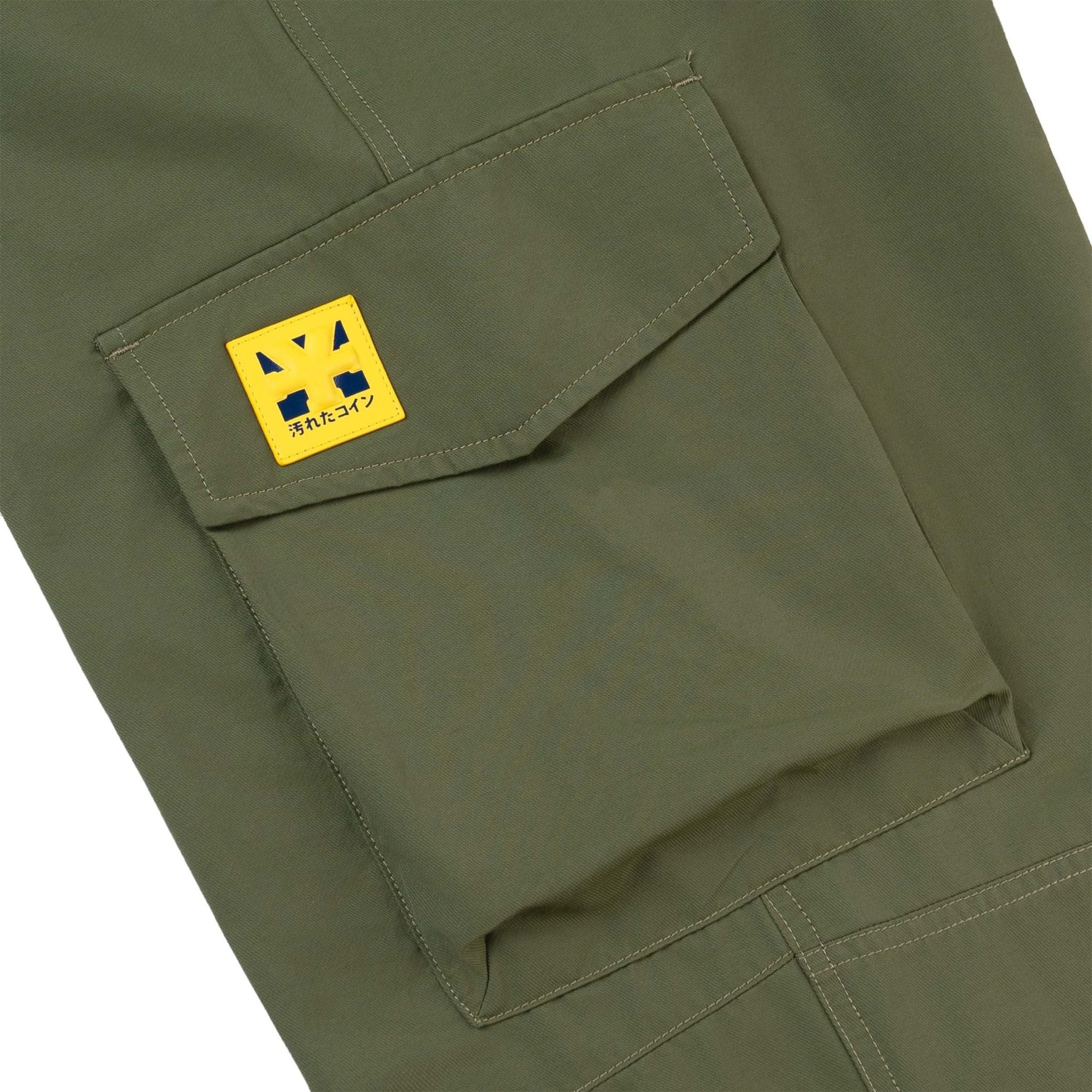  Quần Dài Cargo Pants Patched Logo 