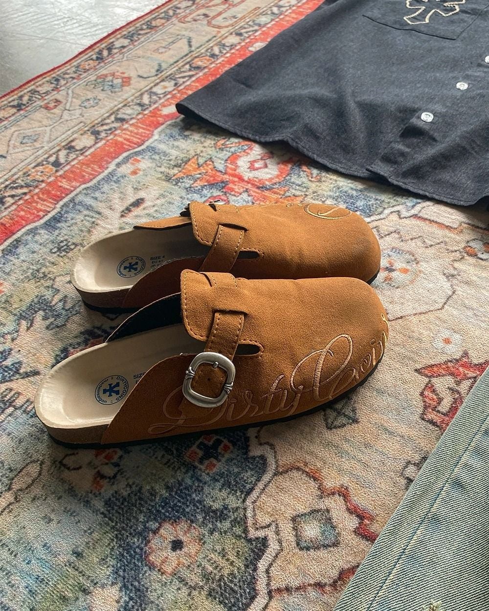  Dép Boston Mules DirtyCoins Script 