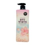 Sữa tắm hương nước hoa dưỡng ẩm ON: THE BODY Body Wash 875ml